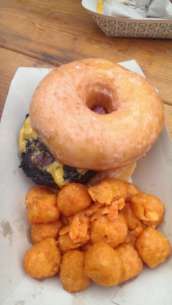 doughnut_cheeseburger